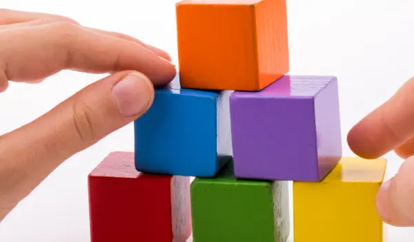 Low-Code Baukasten-System – was ist das und wie funktioniert das?